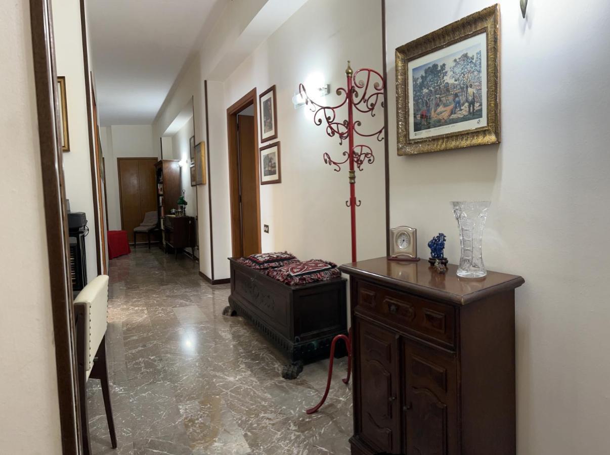 Holiday & House - Imparato Palermo Centro Politeama Eksteriør bilde
